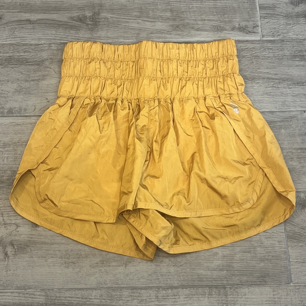Free People Movement Shorts Women Way‎ Home Yellow Gold Athletic Lined Sz Small